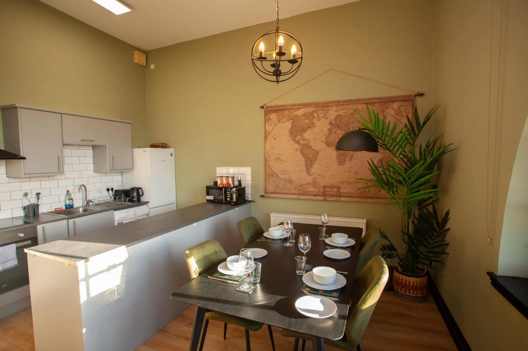 Glasgow Green Getaway With Free Parking Exterior photo