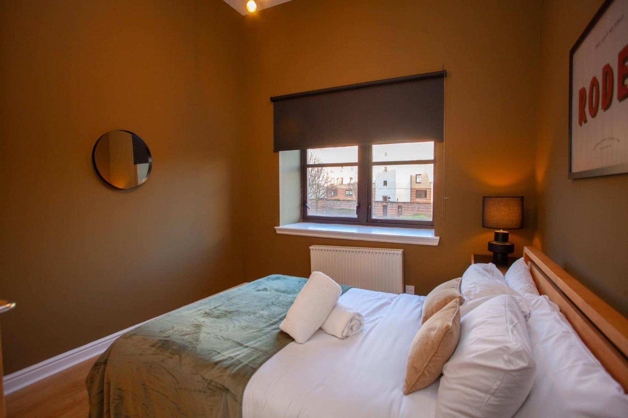 Glasgow Green Getaway With Free Parking Exterior photo