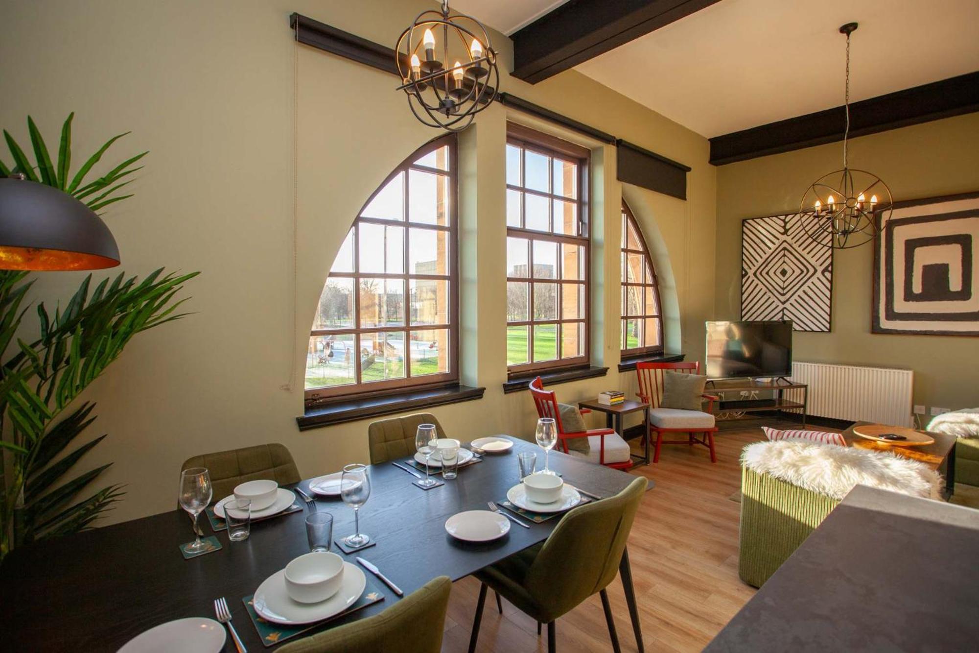 Glasgow Green Getaway With Free Parking Exterior photo